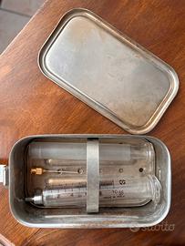 Set medico vintage 2 siringhe in vetro e scatola