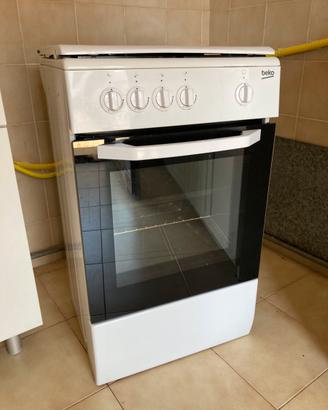Forno e piano cottura usato Beko