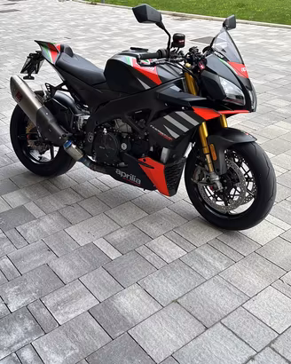 Aprilia Tuono V4 1100 Factory 2020
