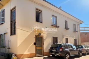 AMPIA SOLUZIONE INDIPENDENTE SU DUE LIVELLI!