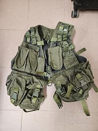 Jacket esercito, fondina e guanti