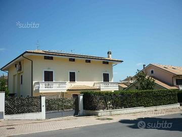 Villa Stupenda Completamente Arredata