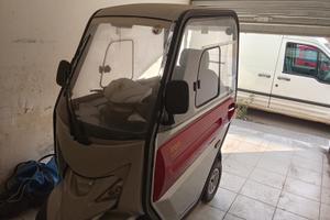 Scooter elettrico cabinato Iron Cabin