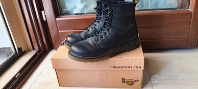 anfibi Dr. Martens n. 36