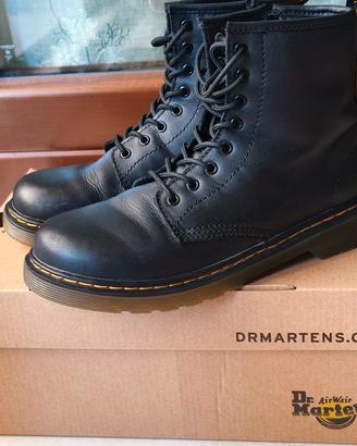 anfibi Dr. Martens n. 36