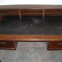 Scrittoio antico 140 x 80 cm con cassetti e alzata