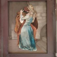 antica opera modellata in velluto, fondo dipinto