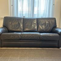 Divano 3 posti pelle nera (copridivano omaggio)