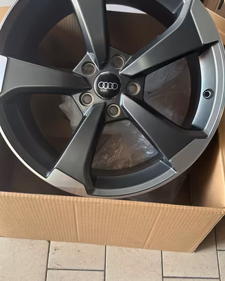 4 CERCHI IN LEGA 18" PER AUDI A3 Q2 VW GOLF 5 6 7