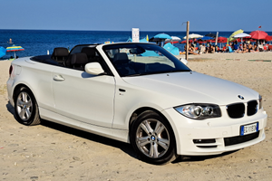 BMW Cabrio 118d , 2.0L ,143 cv ,anno 2011