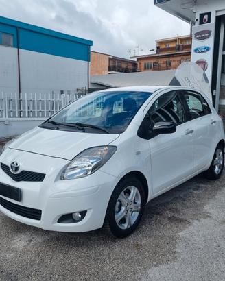 Toyota Yaris 1.3 5 porte M-MT Sol