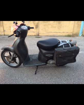 Scarabeo  50 cc aria minarelli orizz aprilia