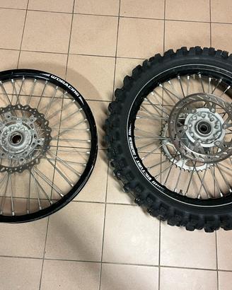 Coppia ruote YZ 125 - 250