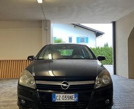 OPEL Astra - 2006