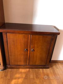 Due mobiletti  rustici bassi