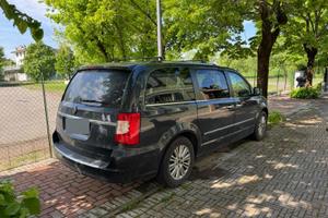 LANCIA VOYAGER PLATINUM 2.8 CRD AUTOMATICA