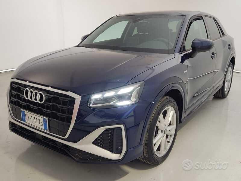 AUDI Q2