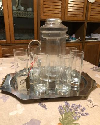 Caraffa acqua e bicchieri vintage