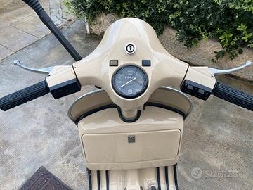 Vespone - Vespa Piaggio PX 150 (epoca 1983)