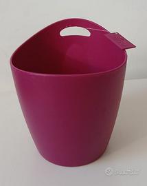 Vaso in plastica rosa