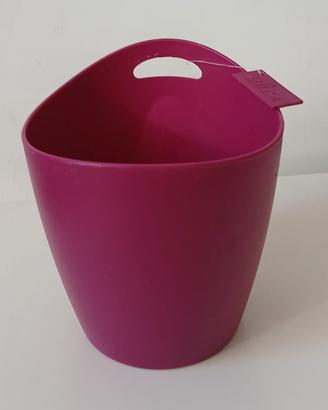 Vaso in plastica rosa