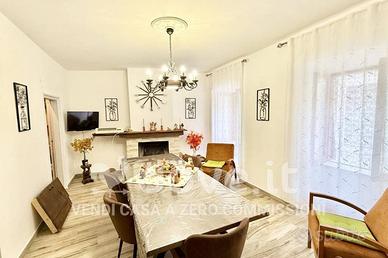 Casa indipendente di 142 m² con 5 locali a Pescoro