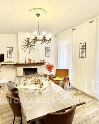 Casa indipendente di 142 m² con 5 locali a Pescoro