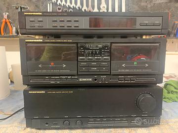 Stereo rack marantz in blocco