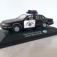 Ford Crown Victoria Polizia 1:43
