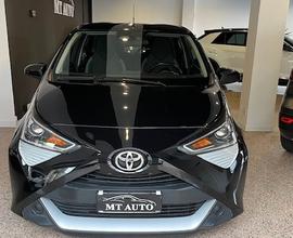 Toyota Aygo Connect 1.0 VVT-i 72 CV 5 porte x-cool