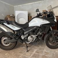 SuzukiV-Strom 650 2015