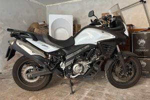 SuzukiV-Strom 650 2015