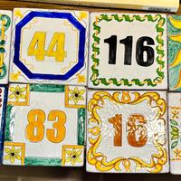 numero civico in ceramica