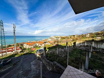 CASA SEMINDIPENDENTE A SAN LUCIDO