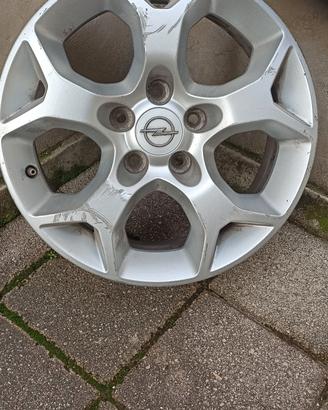 cerchi in lega senza gomme Opel Astra disco 16