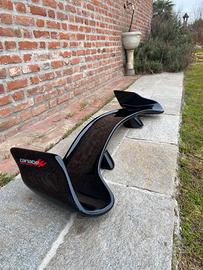 Alettone/spoiler per auto sportiva