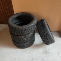 Treno gomme 4 stagioni Michelin Crossclimate