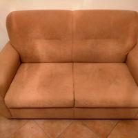 Divano letto matrimoniale-compdo e pratico!