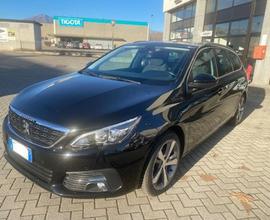 PEUGEOT 308 130cv S&S EAT8 SW Business Navi 3800