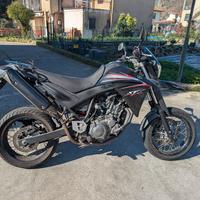 Yamaha XT 660 x  prezzo trattabile.