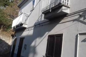 Casa indipendente con orto e grotta