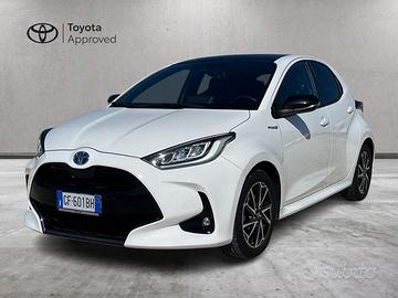 Toyota Yaris Hybrid Lounge MY21