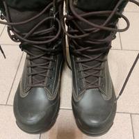 stivaletti anfibi 39