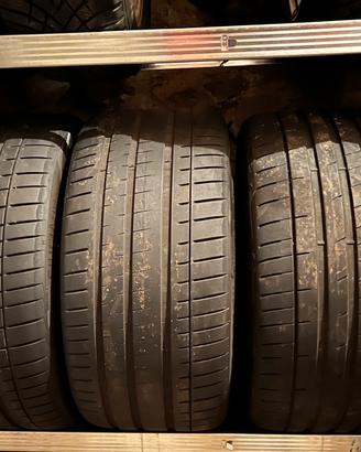 pneumatici estivi 245/35 265/35 19”