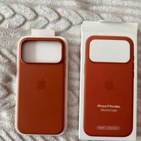 Custodia MagSafe in silicone per iPhone 17 Pro Max