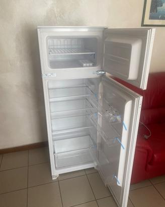 Frigorifero ad incasso koenic