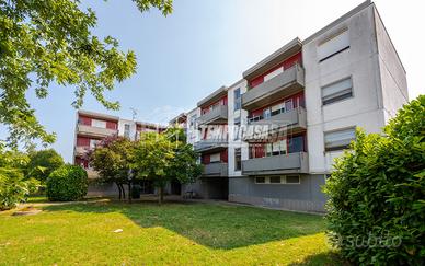 Ampio Appartamento con Cantina e Garage