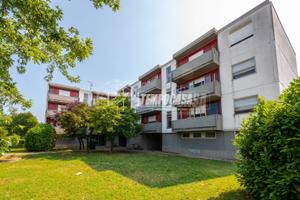 Ampio Appartamento con Cantina e Garage