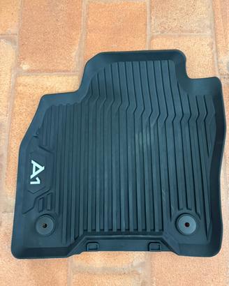 Audi A1 tappeti originali in gomma