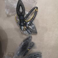 2 coppie frecce led motomoto fumė